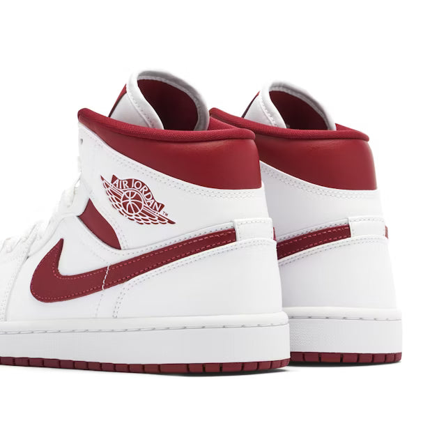 Air Jordan 1 Mid 'Reverse Chicago'