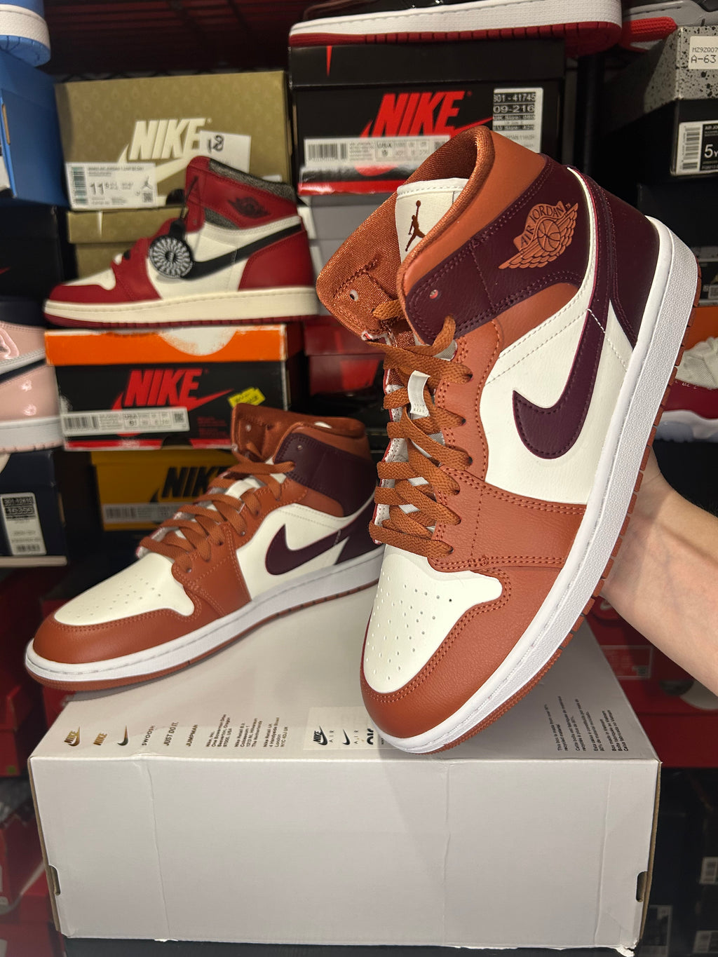 Air Jordan 1 Mid ‘Dusty Peach’ No Box Lid