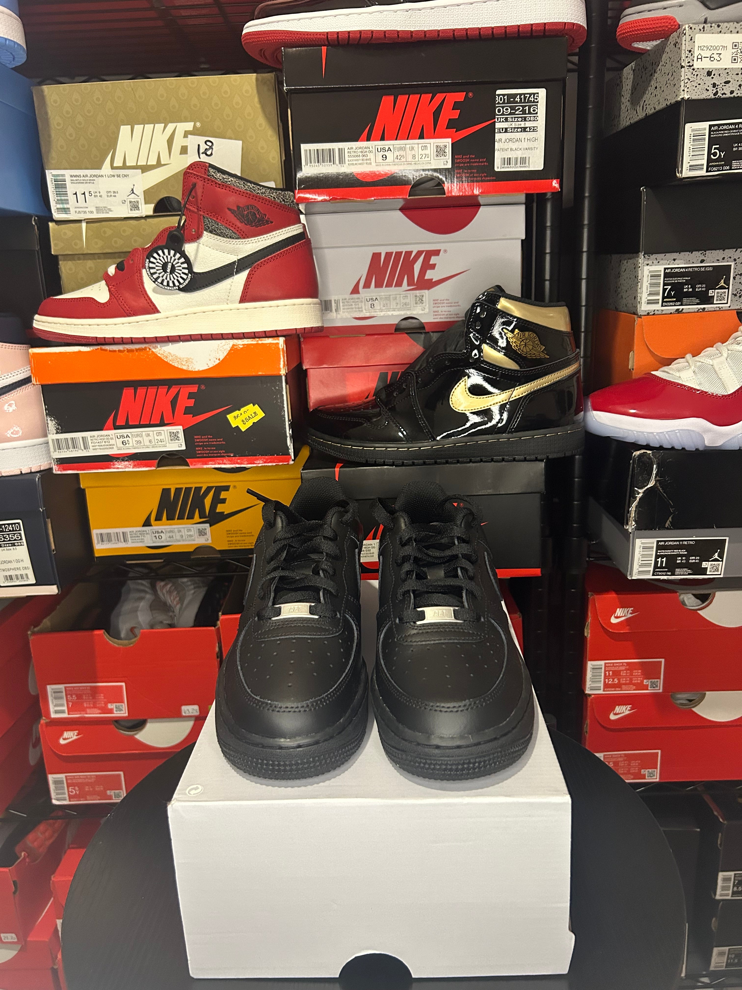 Nike Air Force 1 ‘Triple Black’ No Box Lid