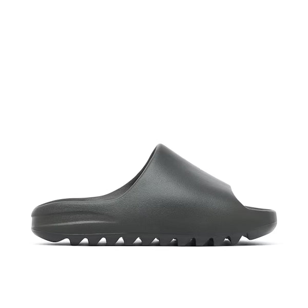 Yeezy Slides 'Dark Onyx'